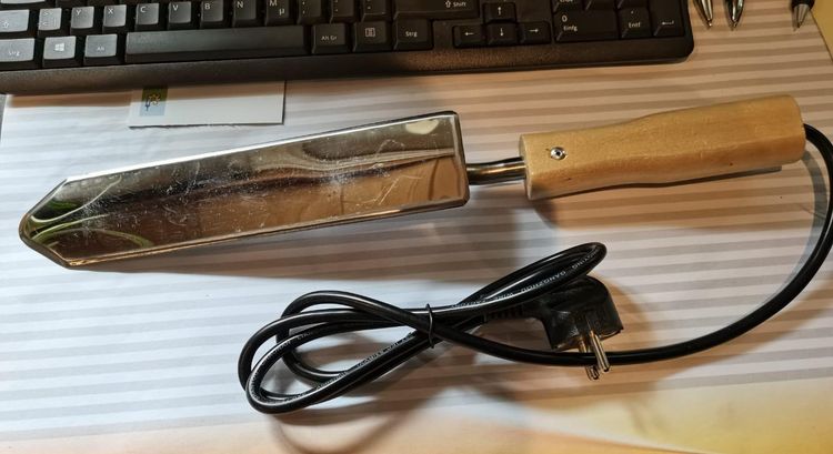 06-17-19-16248899952103566315