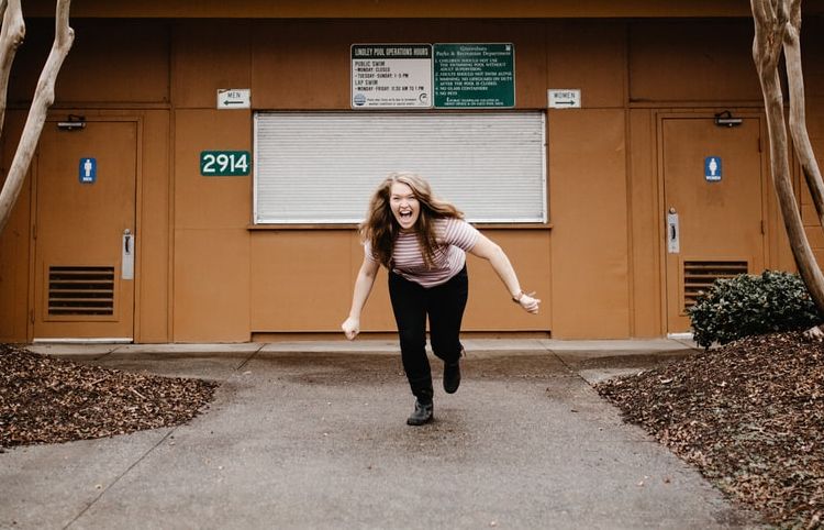 06-18-11-16227330991315139677