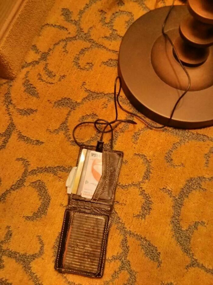 06-20-03-16239494201143858184