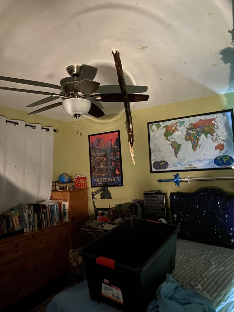 07-15-42-16262665601662401935