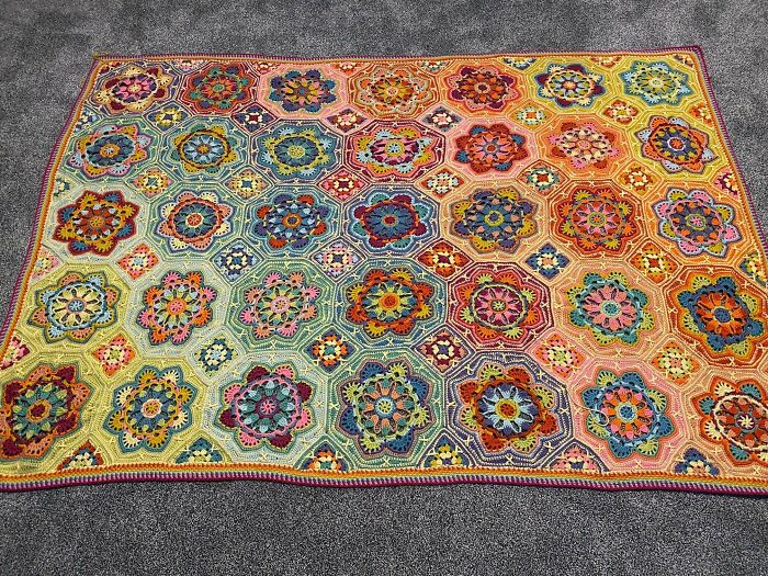 07-16-40-16275660151323938467