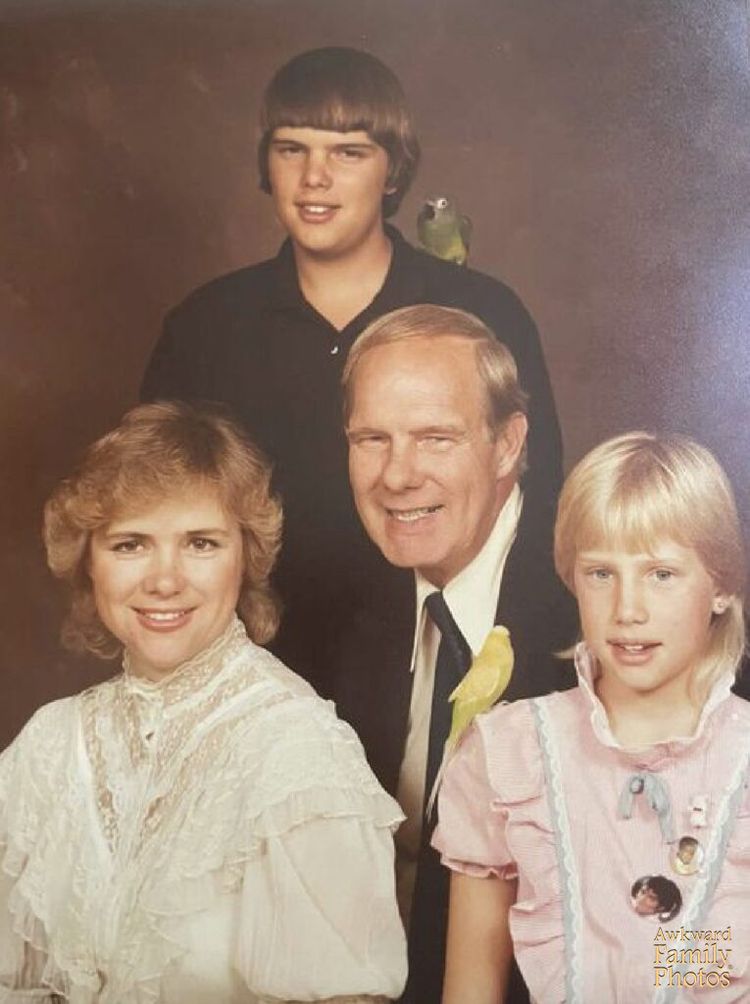 07-18-06-16269663881509518787