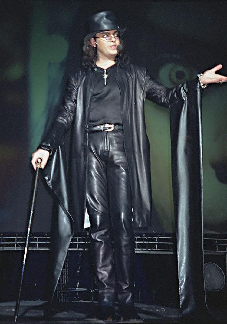 07-19-27-1627403247120965784