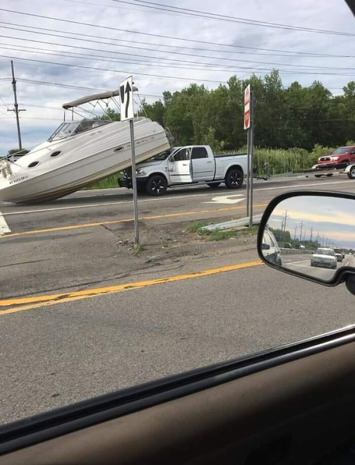 08-12-40-16280700152055166088