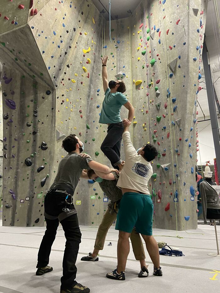 08-17-06-16280860171078658167