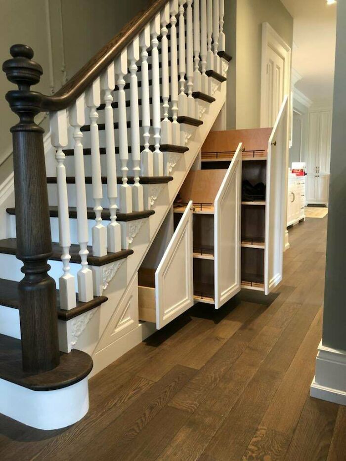 09-11-10-1632211856397231429