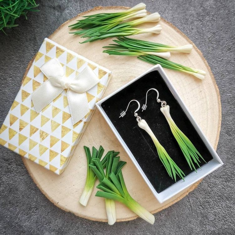 11-17-23-1637072598291722166