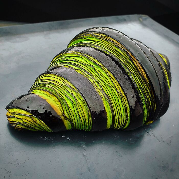 12-12-22-1639041723610860825