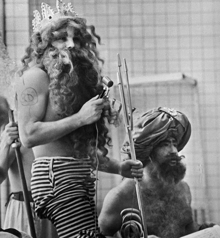 12-17-01-16387992601726826995