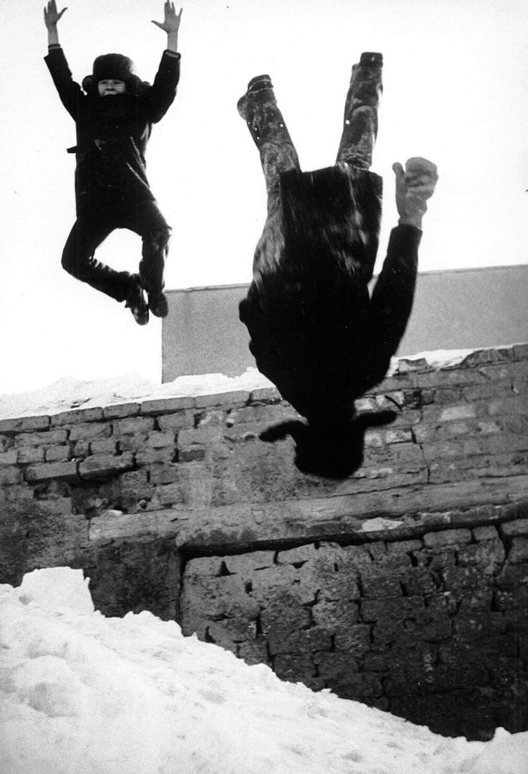 12-18-06-163966721093022478