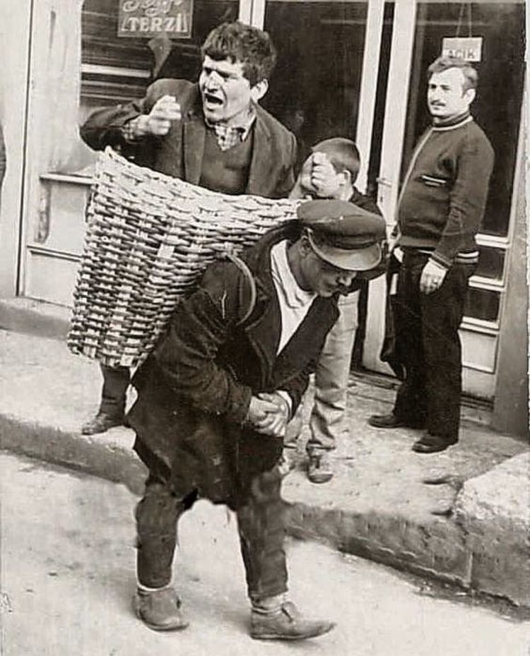 01-15-28-164328648197841335