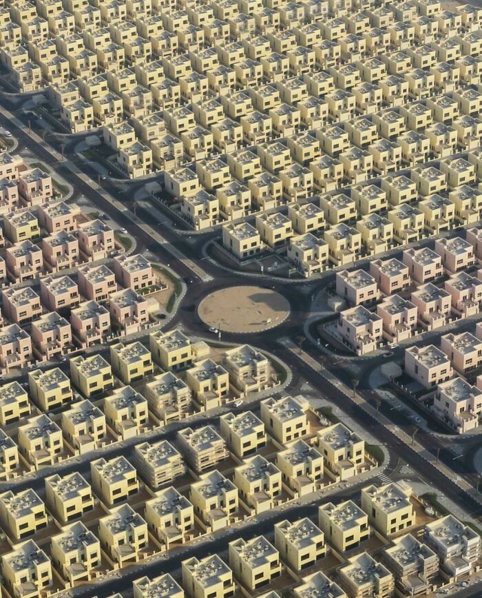 02-12-36-16443129651343299817