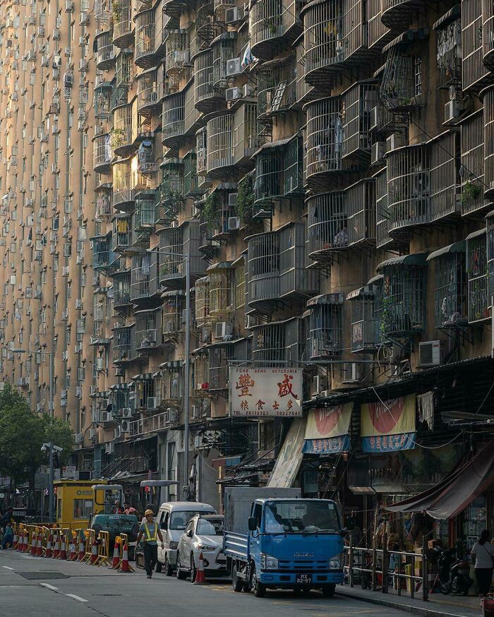 02-12-37-16443130651950871180