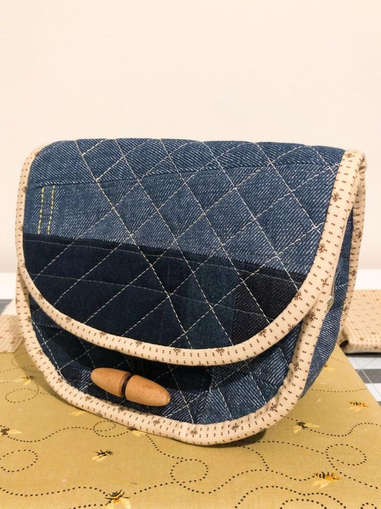 02-13-28-1644229691306879289