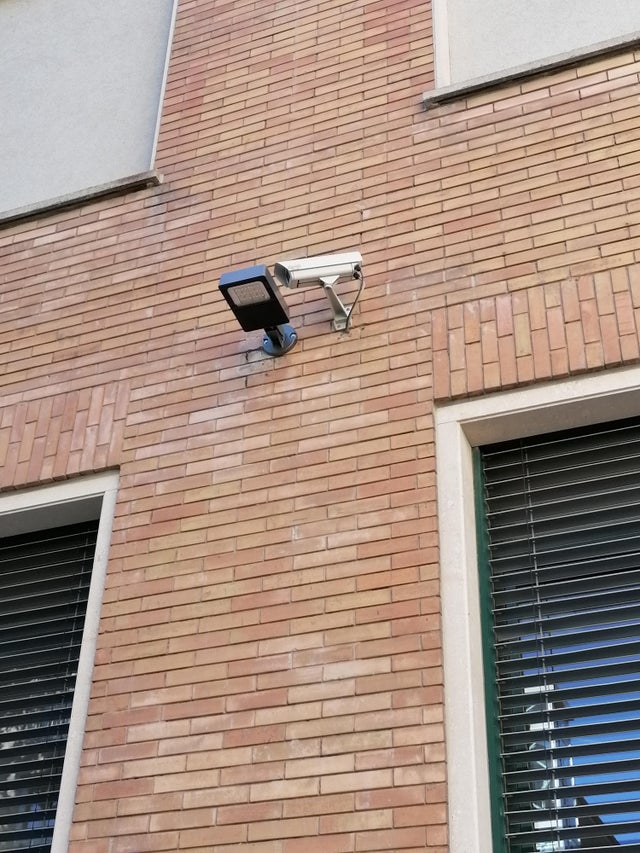 02-14-09-1643972962462966827