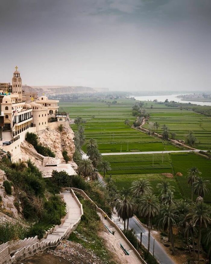 02-14-14-16451828731728264657