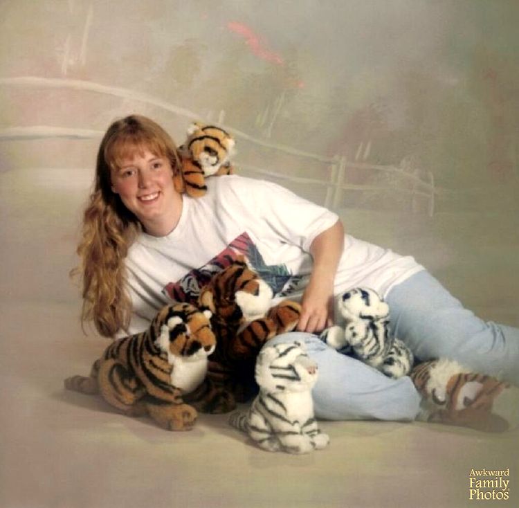 02-18-46-1643989594594705263