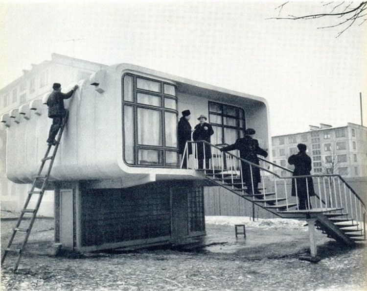 02-20-44-16443422571584978396