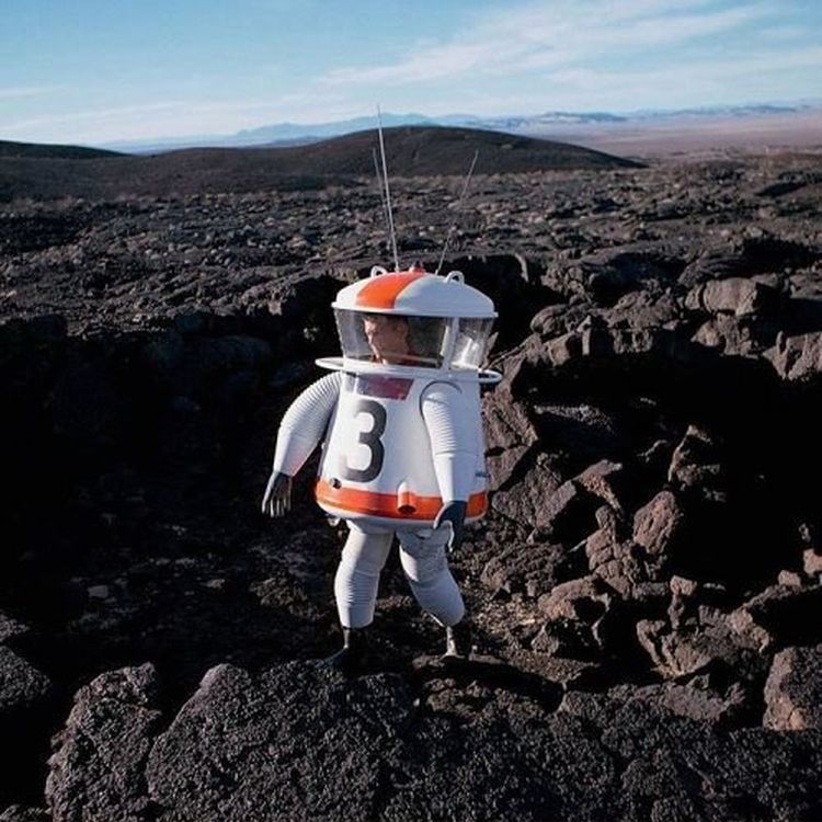 02-20-44-1644342287435540709