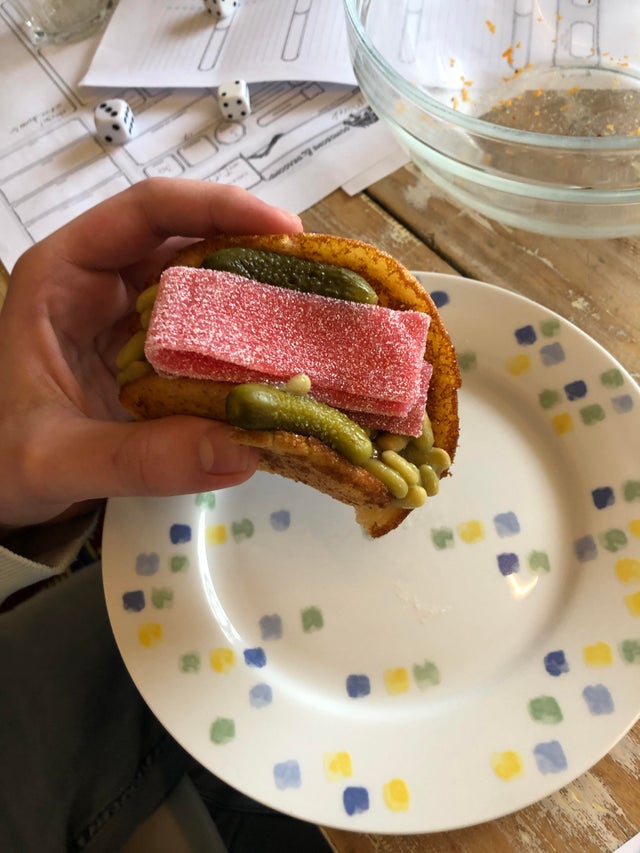 02-22-37-1646077075316234098