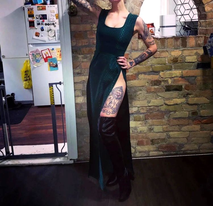 03-12-25-16484595271932807556