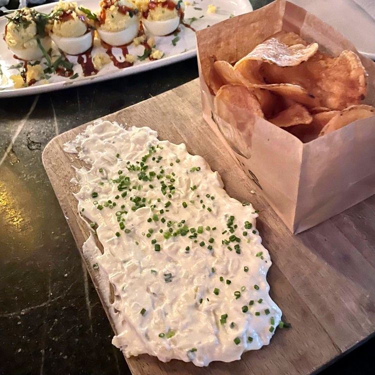 03-12-45-1646300732342670895