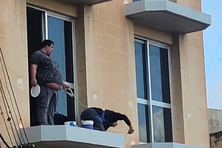 03-12-47-1648201638661211509