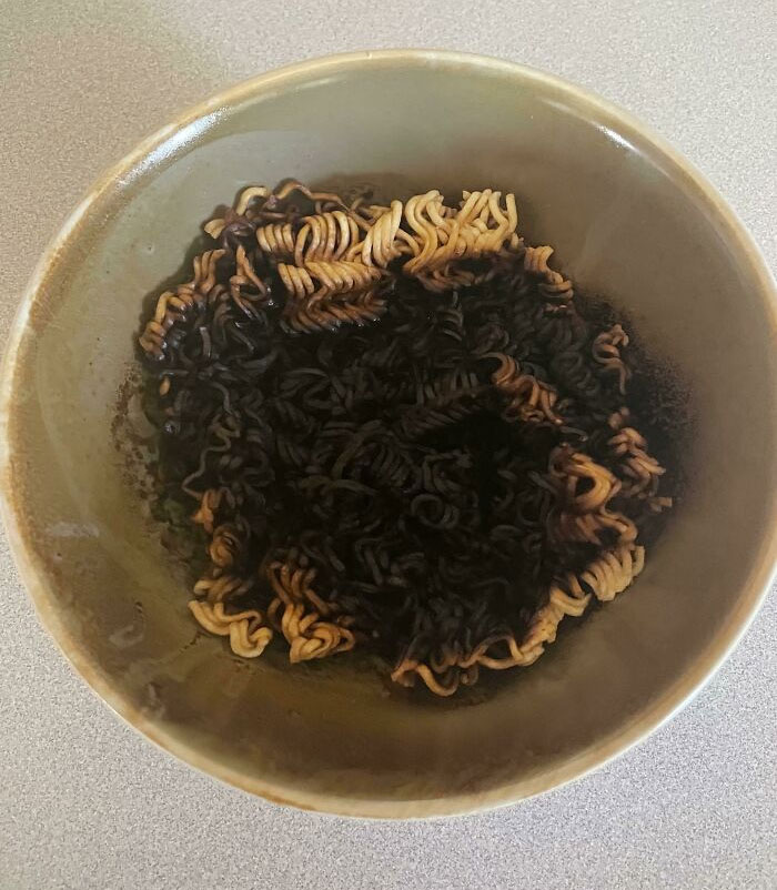 03-13-27-1646130477105662577