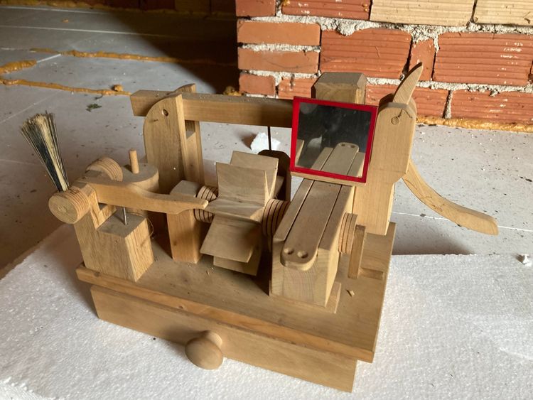 04-01-10-1648851029244051433