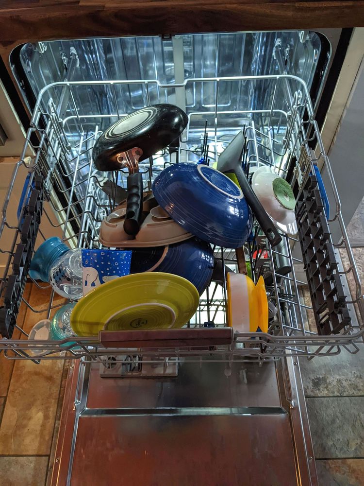 04-10-25-1649834759917918533