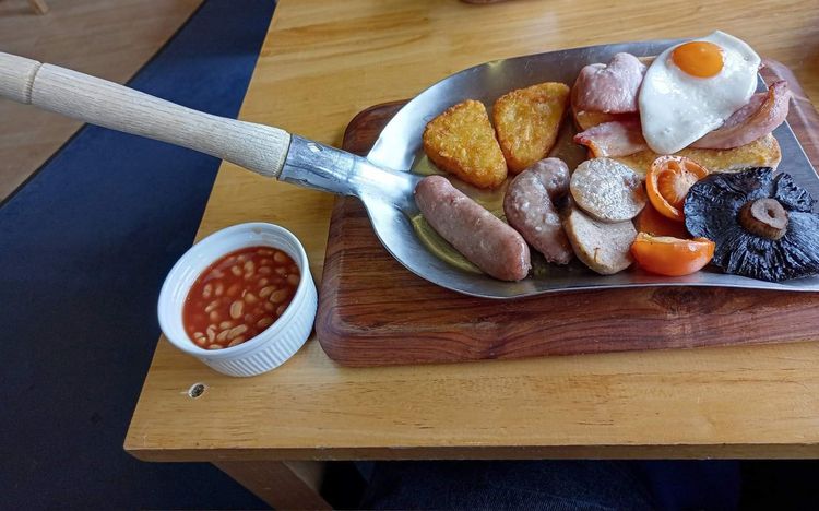 04-13-02-16506217761684363431