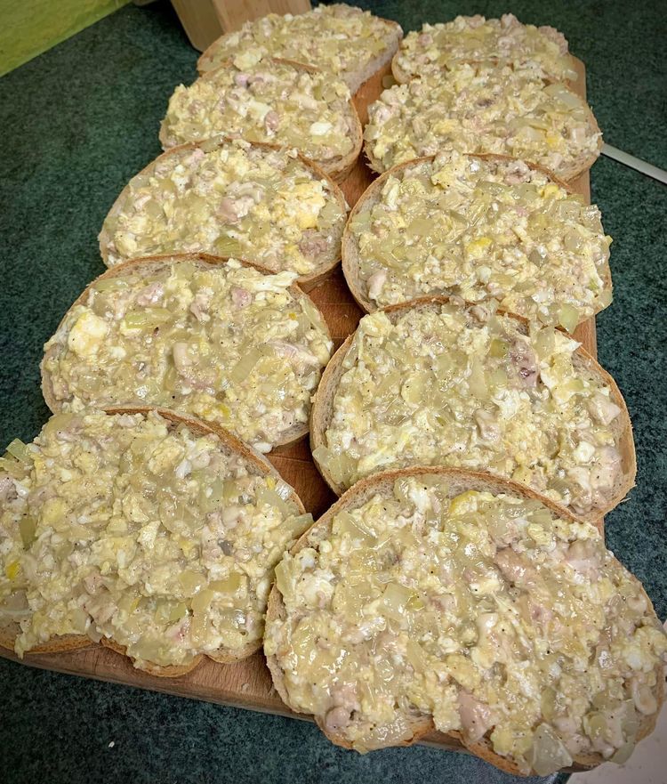 04-19-49-16504733441673468022