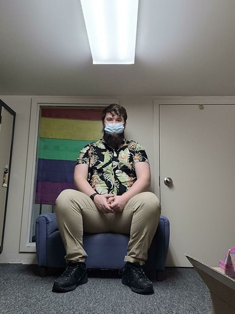 05-11-47-16527772411552959573