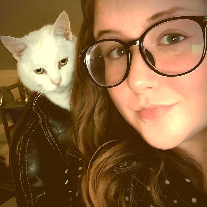 05-11-51-16533822931120573659