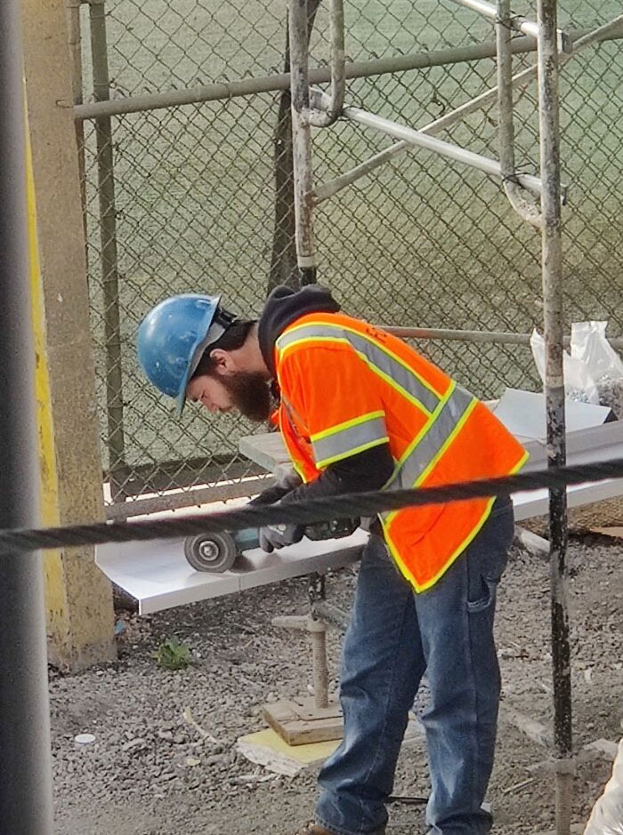 05-12-21-16522608601449311614