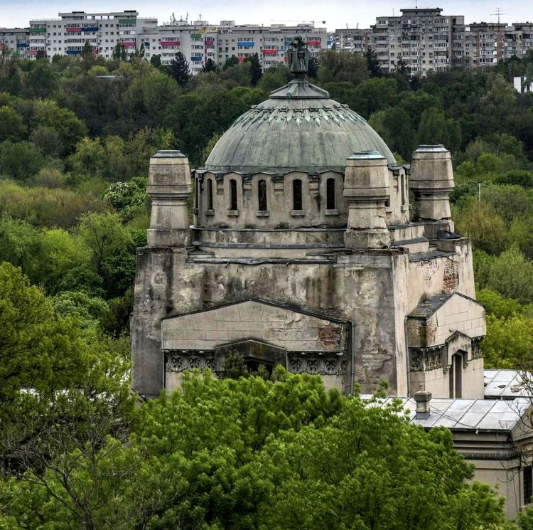 05-13-39-16539935671024764513