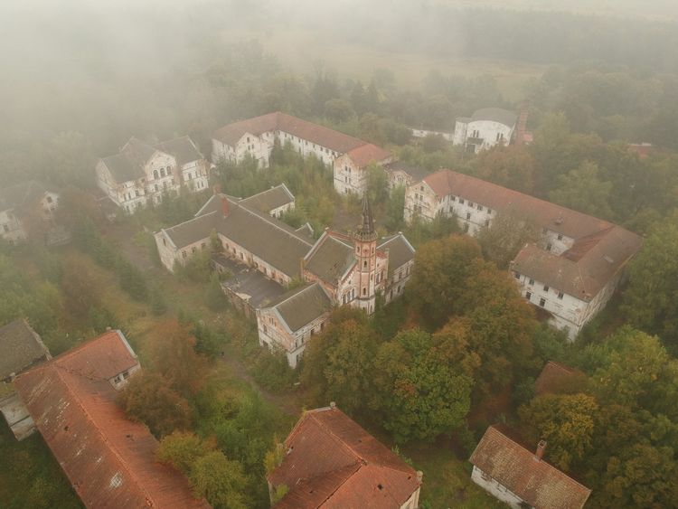 05-13-44-16539938671509106119