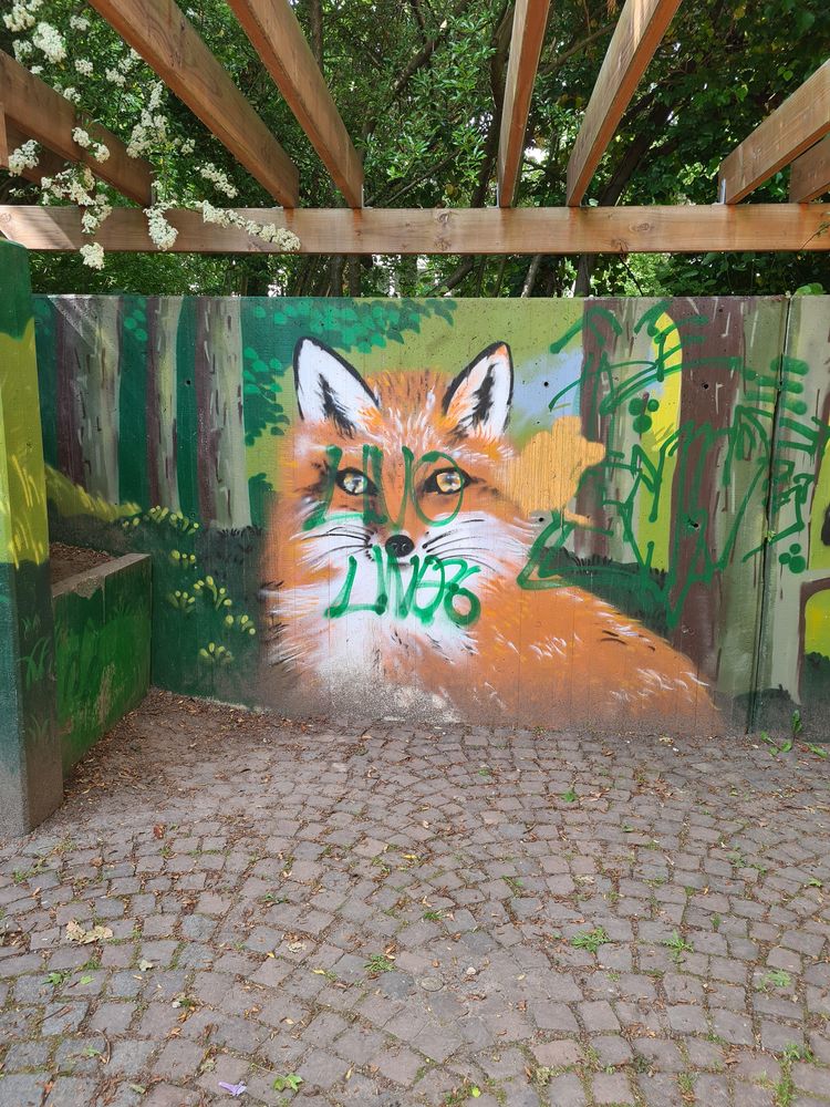 05-16-53-165331400813563681