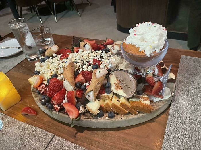 06-12-38-1655458734795190437