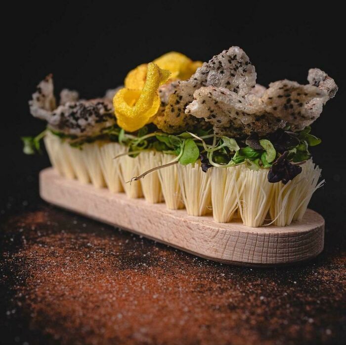 06-12-42-16554589491005640136