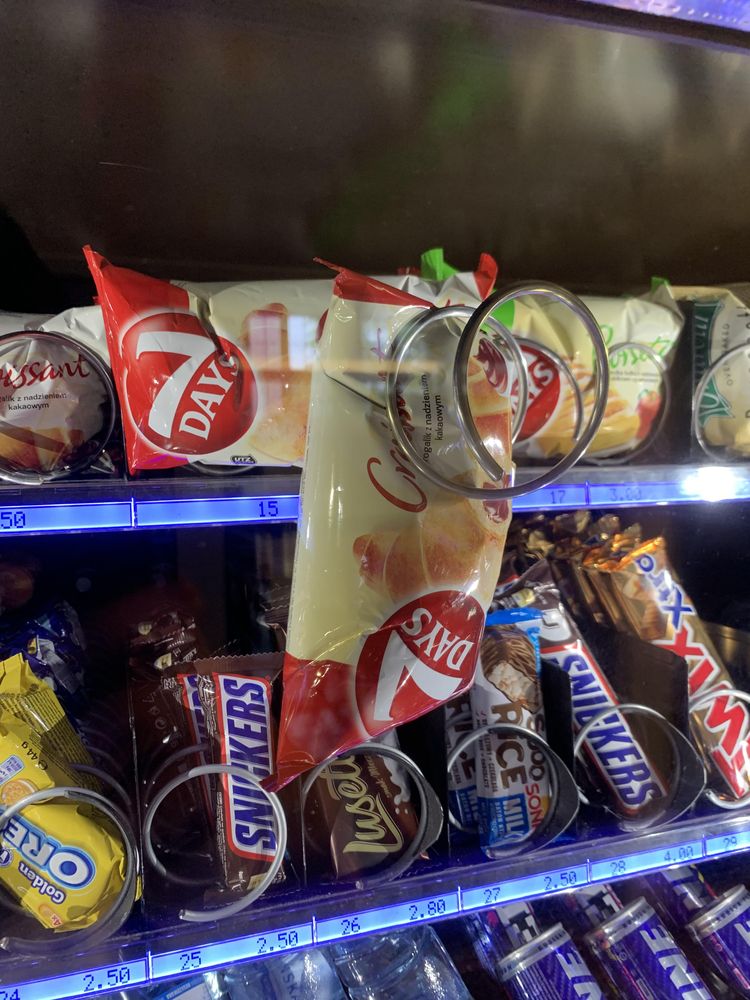 06-14-04-16560686861413051437