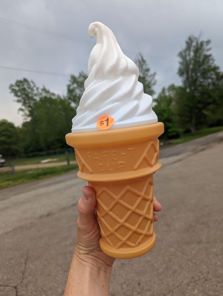 06-14-37-165451543725803178