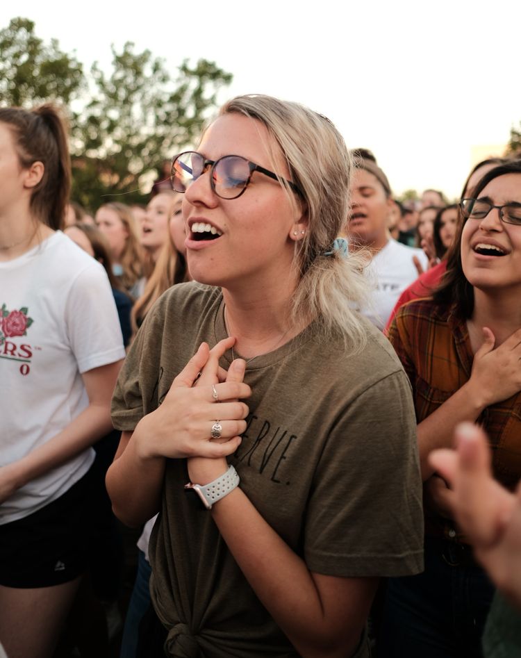 06-22-23-16547162371688565228