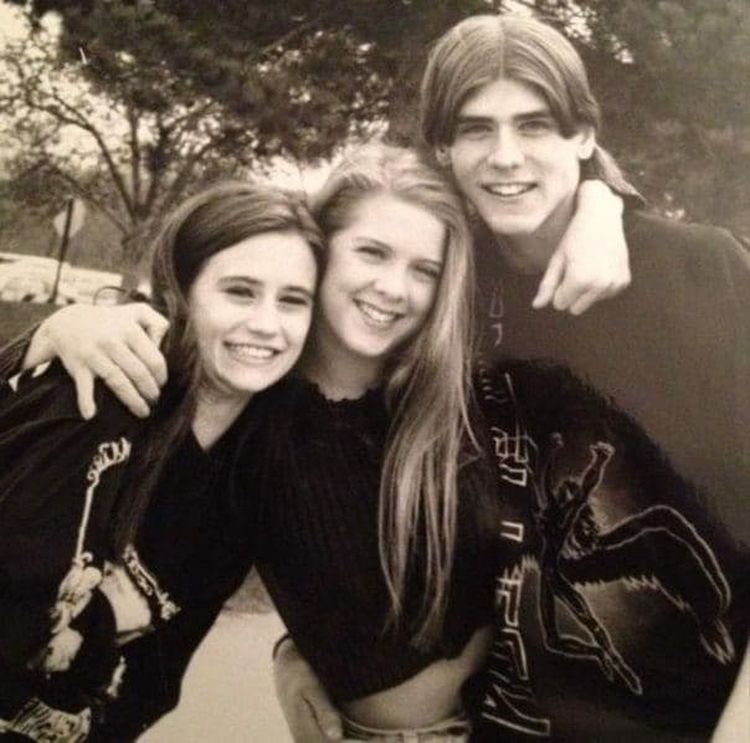 07-13-54-16571048661493481932