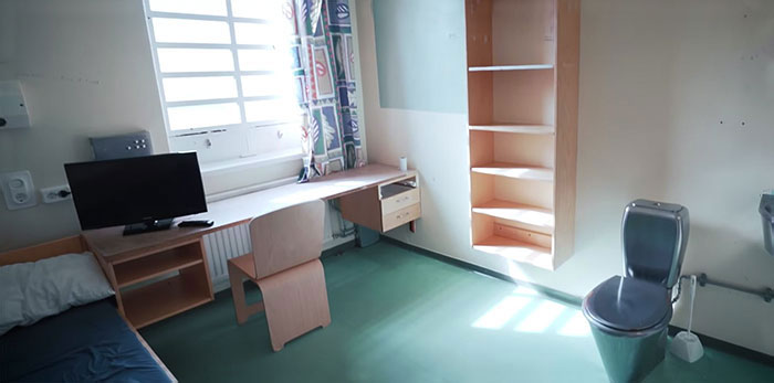 07-15-45-16578027442018872828