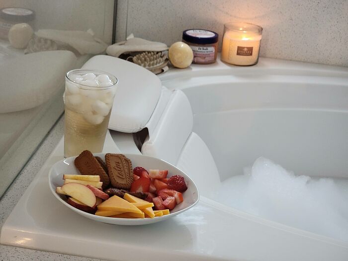 07-16-08-16571129102023729803