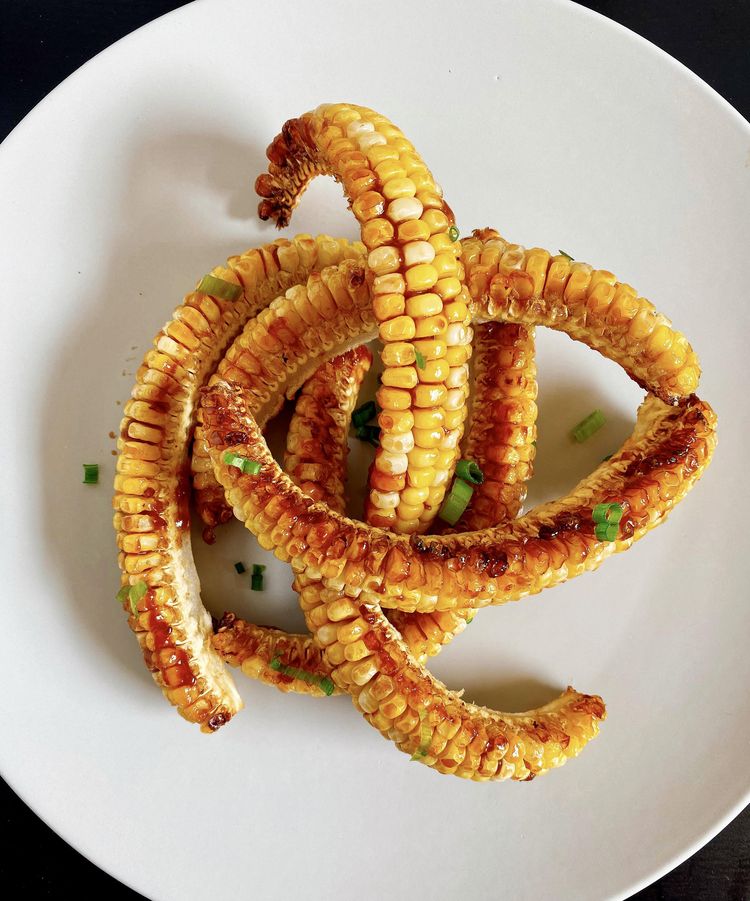 08-11-01-1659600061785617165