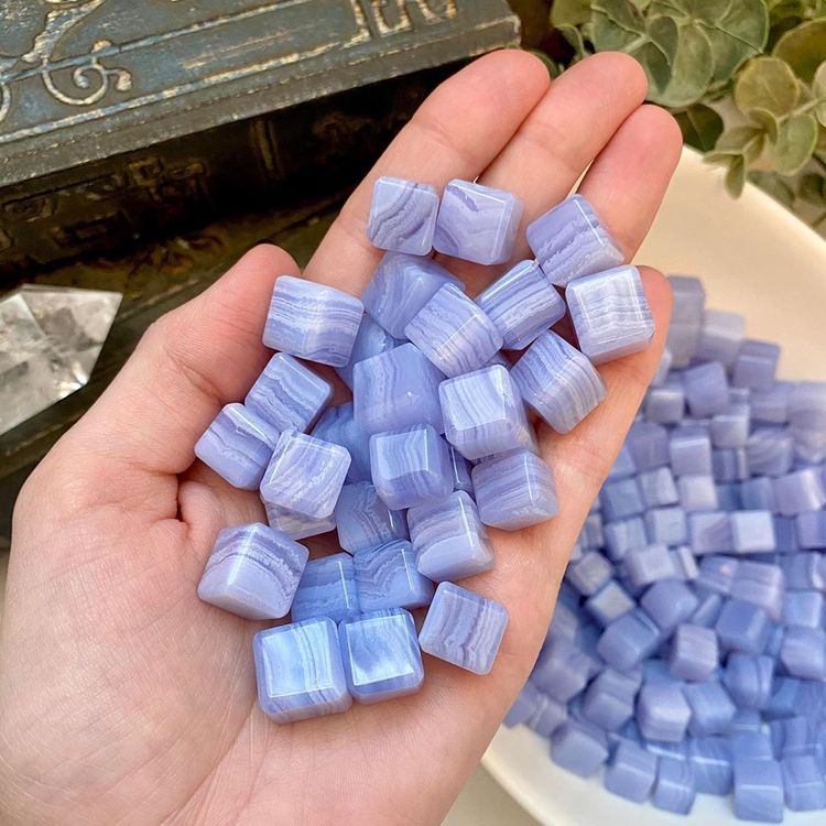 08-15-20-1660047639462052220