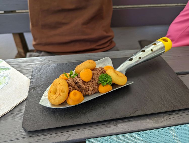 08-16-04-16595318453170831