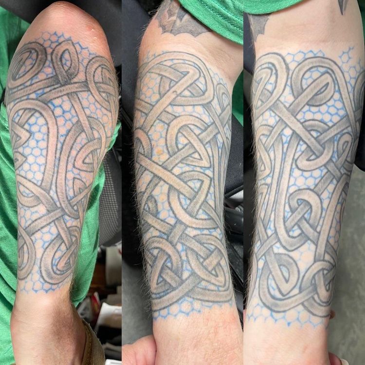 09-12-01-1662627662600859301